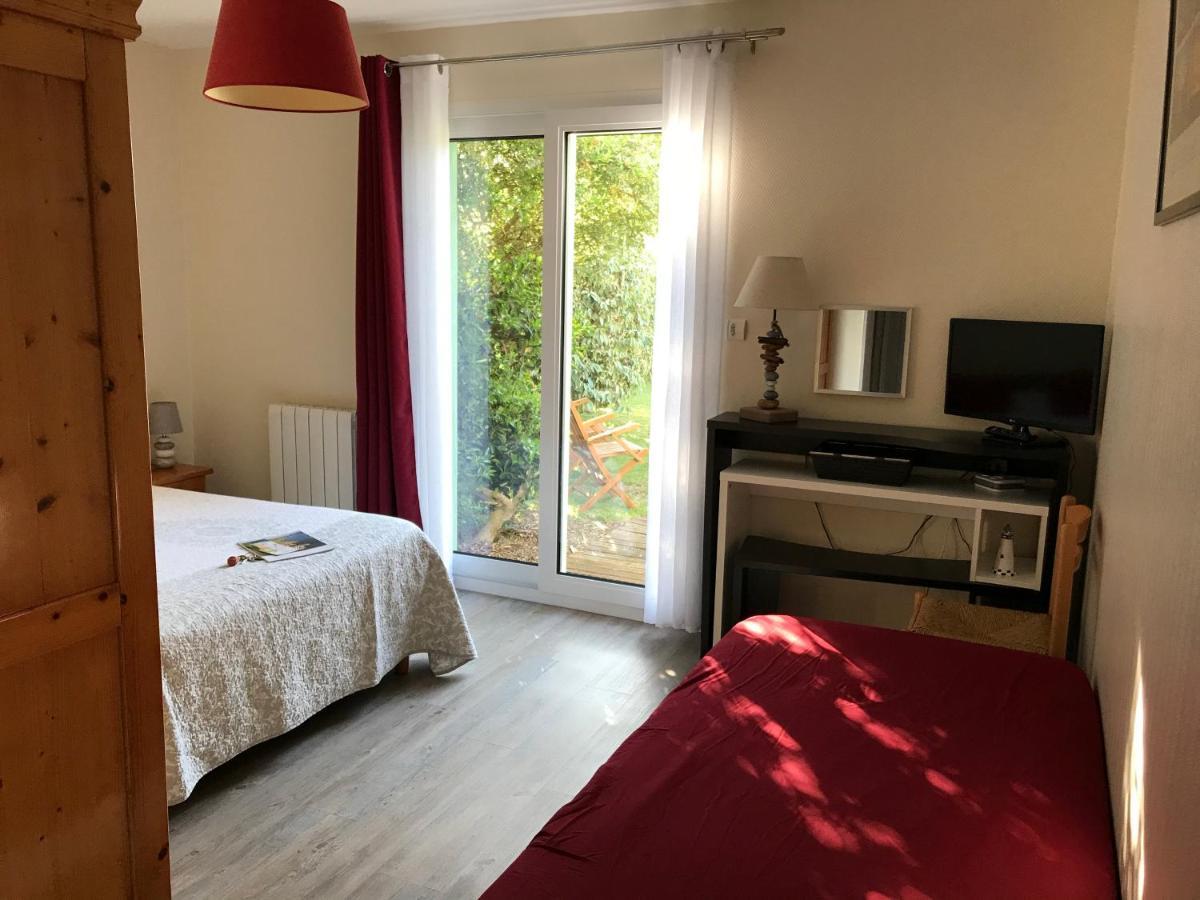 Hotel Aux Tamaris Sauzon Esterno foto