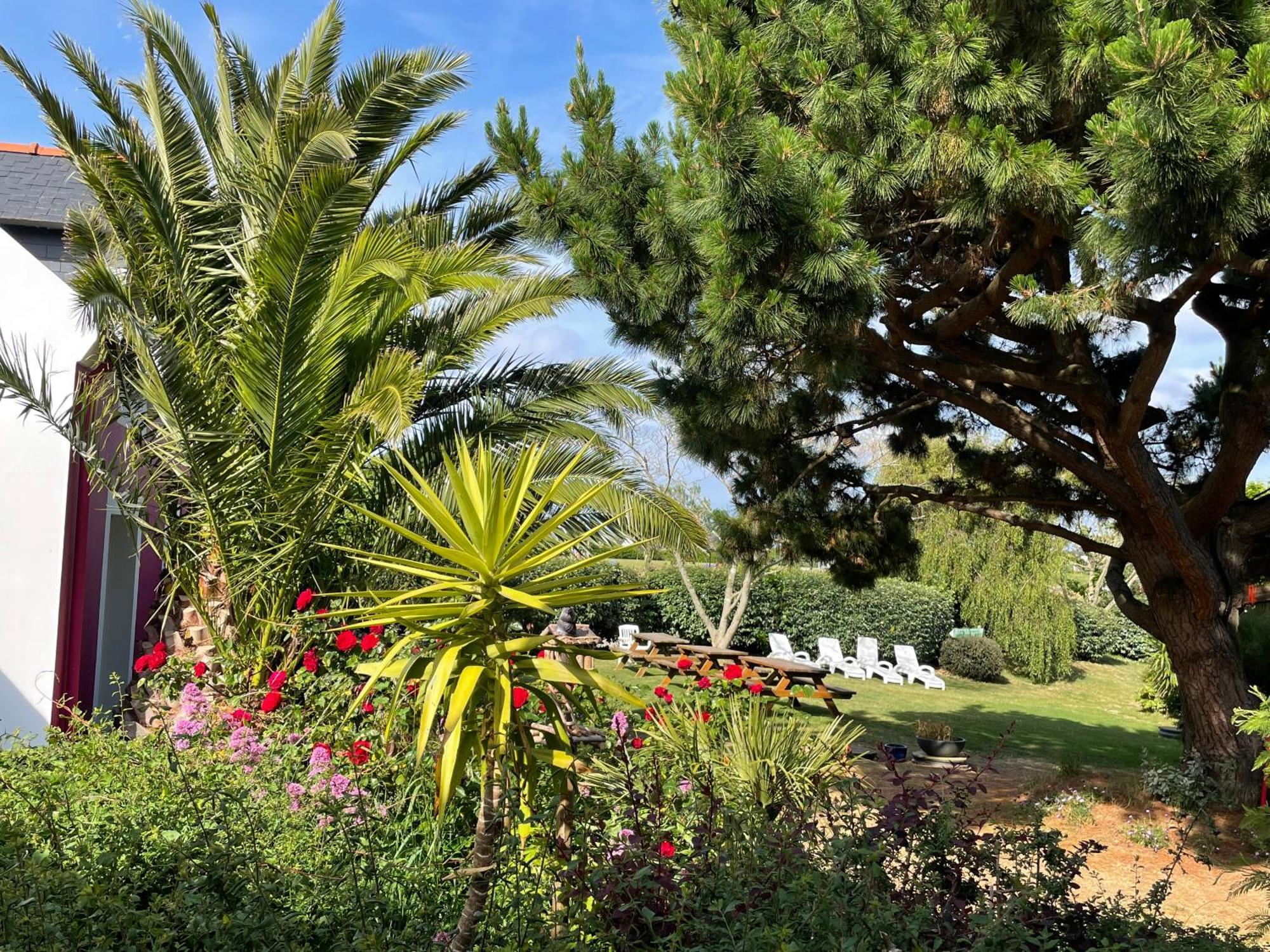 Hotel Aux Tamaris Sauzon Esterno foto